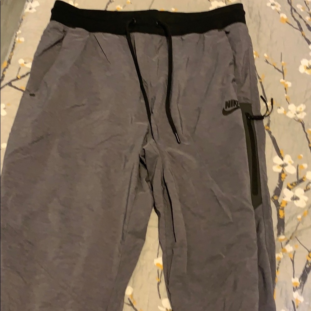 Nike wind breaker pants